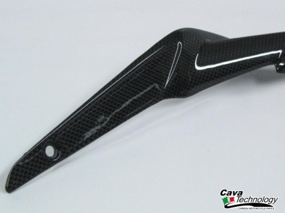 Protezione Bassa Forcellone in carbonio per MV AGUSTA Brutale 
675 / 800