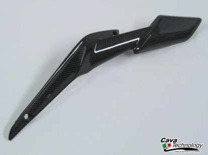 Protezione Bassa Forcellone in carbonio per MV AGUSTA Brutale 
675 / 800