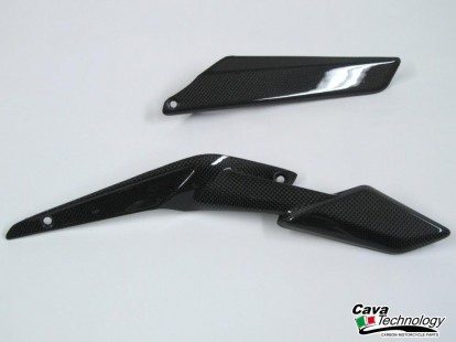 Kit Protezioni 
Forcellone in carbonio per MV AGUSTA F3 
675 / 800