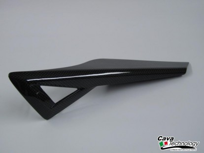 Protezione Superiore Catena ('13) in carbonio per MV AGUSTA Brutale 
920 / 990 / 1090