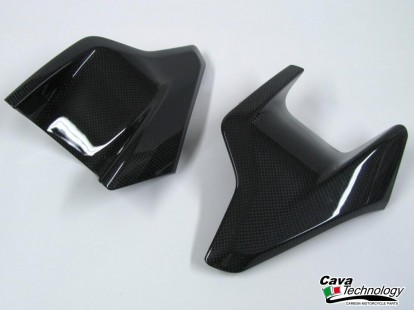 Estrattori 
Aria in carbonio per MV AGUSTA Brutale 
675 / 800