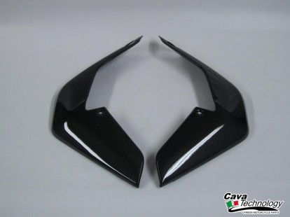 Boomerang Laterali 
Radiatore in carbonio per MV AGUSTA Brutale 
675 / 800