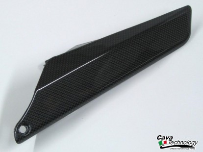 Protezione Alta 
Catena in carbonio per MV AGUSTA F3 
675 / 800