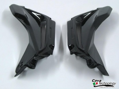 Estrattori Aria 
Carene Laterali in carbonio per MV AGUSTA F3 
675 / 800