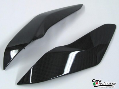 Fianchi Laterali 
Serbatoio in carbonio per MV AGUSTA F3 
675 / 800