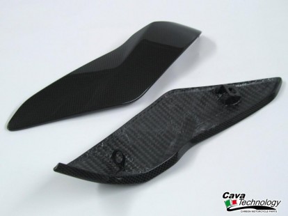 Fianchi Laterali 
Serbatoio in carbonio per MV AGUSTA F3 
675 / 800