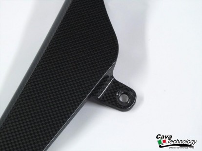 Protezione Superiore 
Catena in carbonio per MV AGUSTA F4 
2010 / 2013